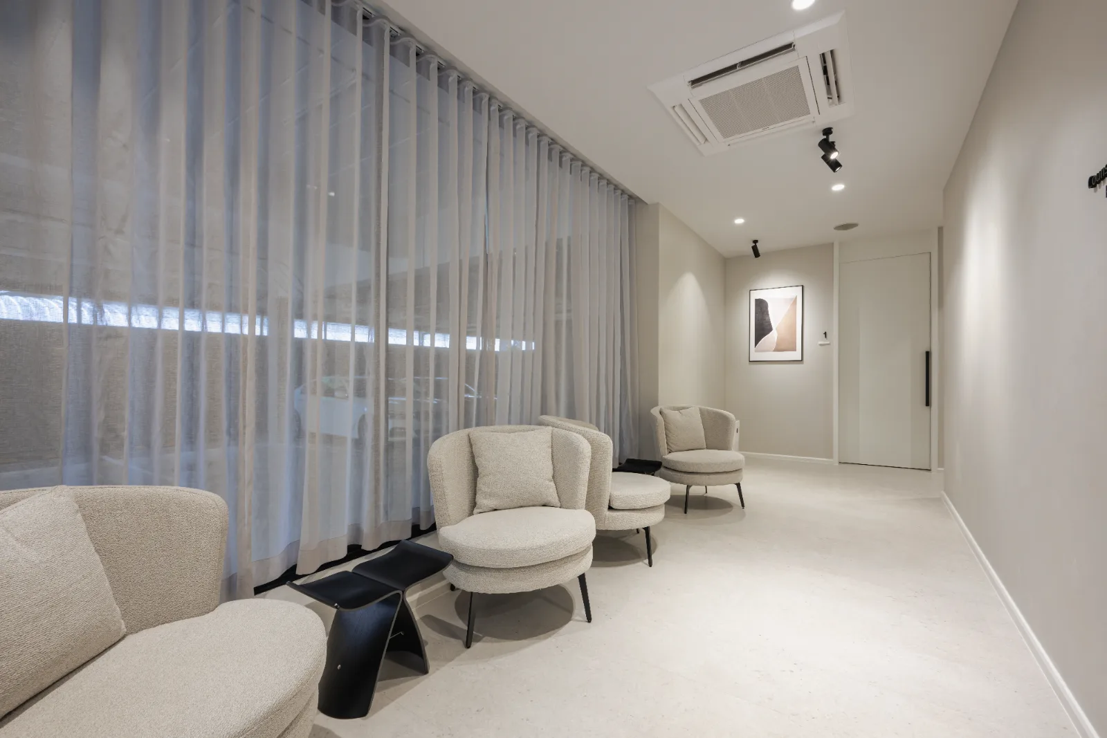 บรรยากาศคลินิก BONE&CO 3
